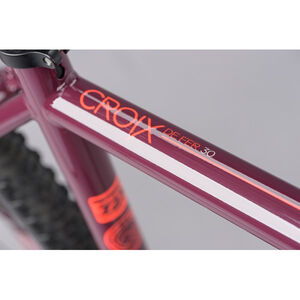 Genesis Croix De Fer 30 click to zoom image